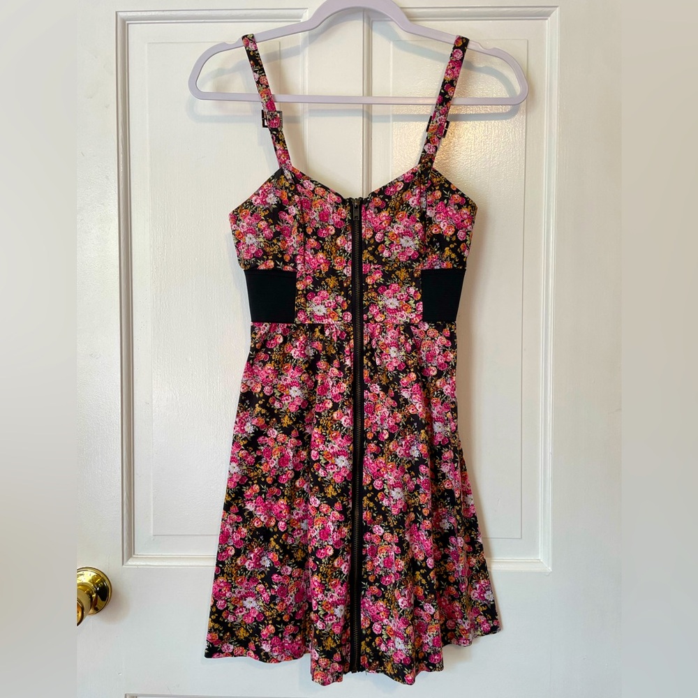 Chesley Small Floral Dress with pockets